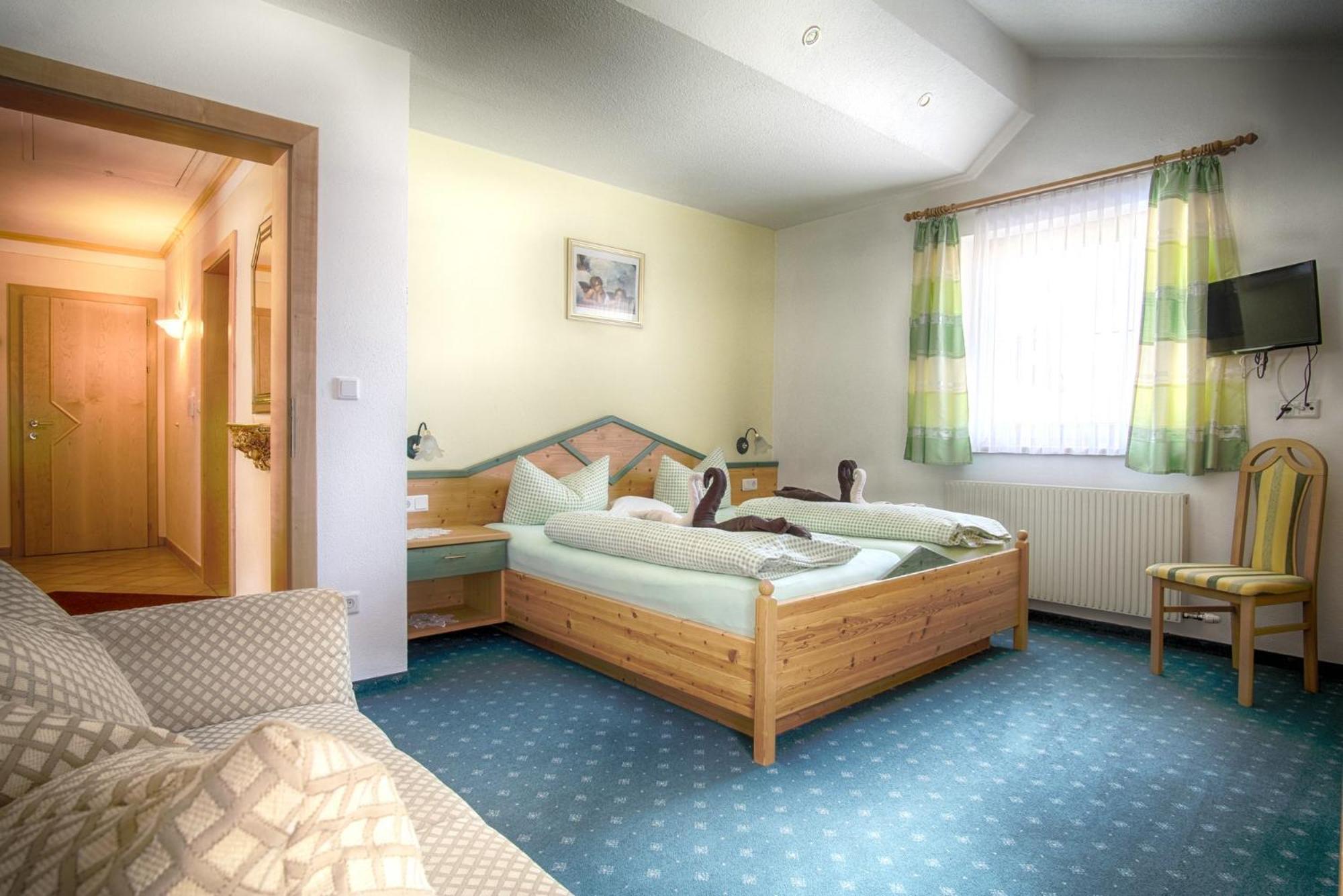 Haus Egger Apartment Neustift im Stubaital Room photo