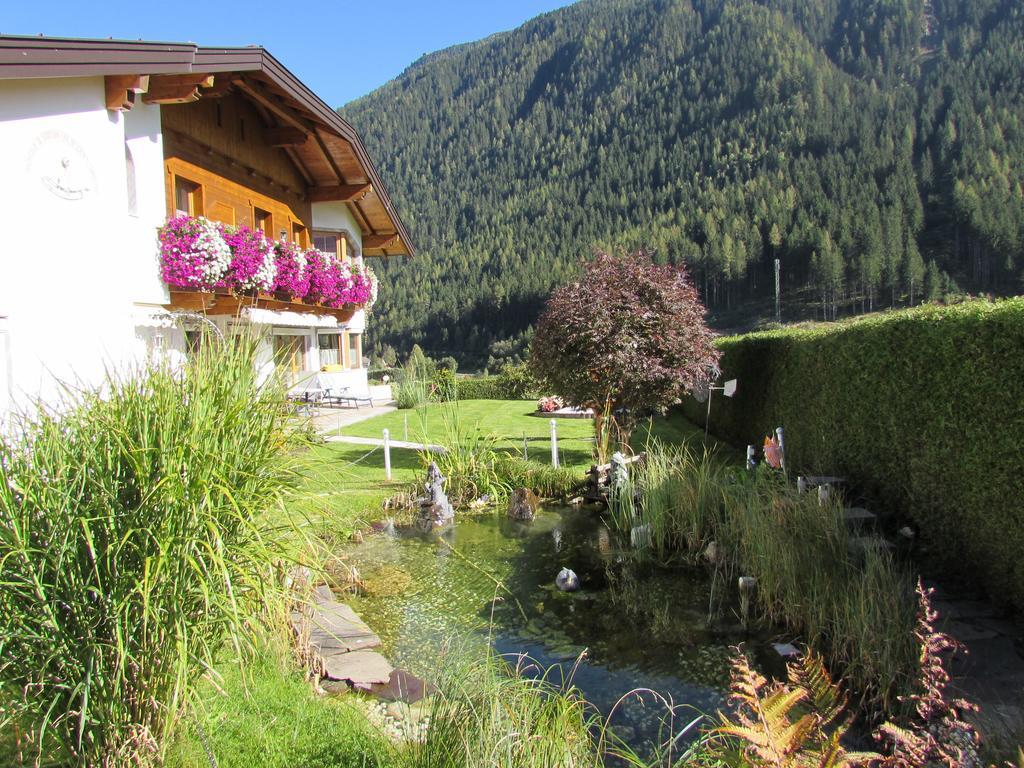 Haus Egger Apartment Neustift im Stubaital Room photo