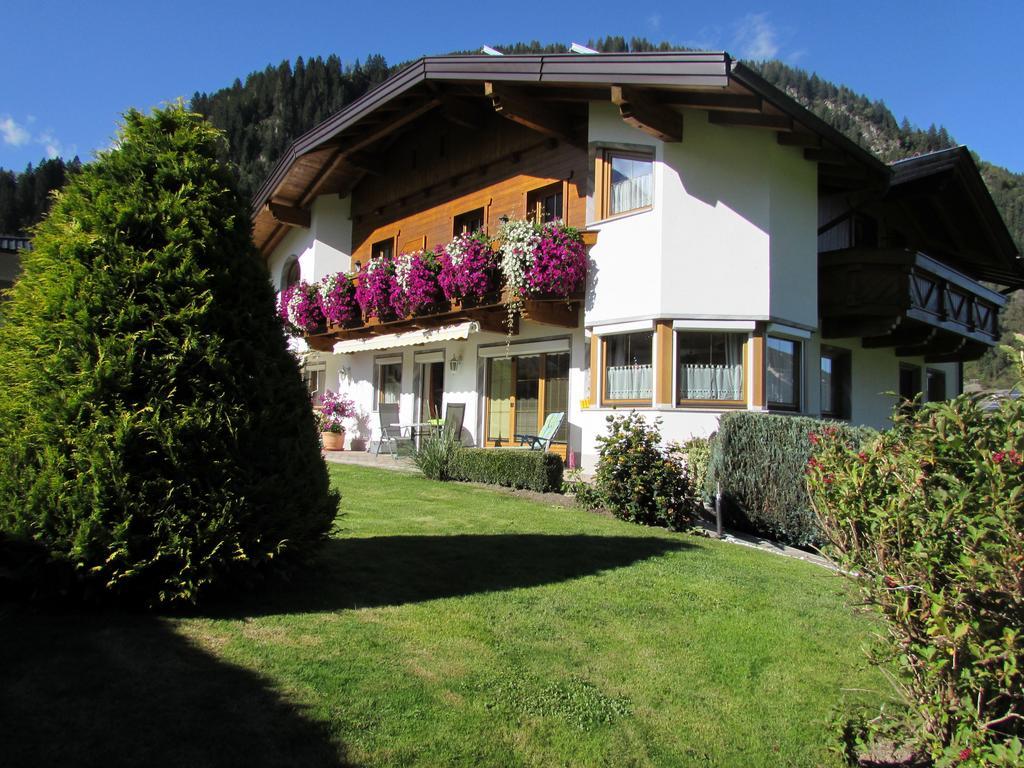 Haus Egger Apartment Neustift im Stubaital Room photo